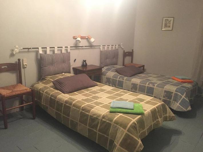 Gîte pour 6 personnes, avec vue ainsi que jardin et piscine à Moux - 4