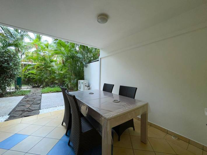 Gîte pour 4 personnes, avec piscine et terrasse à La Saline les Bains - 4