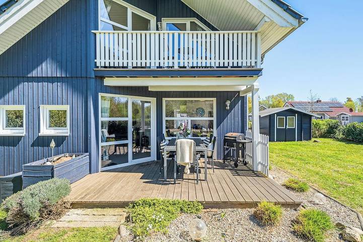 Ferienhaus für 6 Personen, mit Sauna und Balkon sowie Garten, mit Haustier