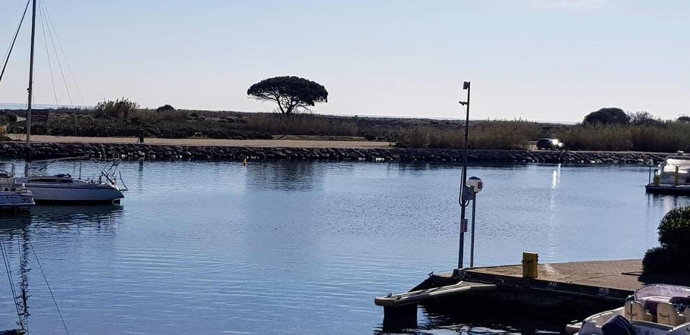 Gîte pour 4 personnes, avec balcon et piscine ainsi que vue et vue sur le lac dans Plage du pont tournant - 2