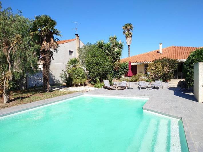 Maison d’hôte pour 2 personnes, avec Terrasse et Jardin ainsi que Piscine et Vue