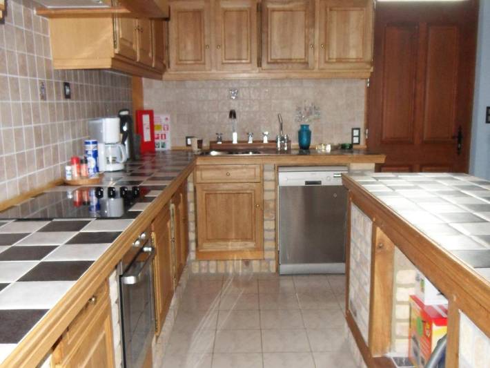 Location de vacances pour 26 personnes, avec jardin et terrasse, animaux acceptés dans Cul-des-Sarts - 2