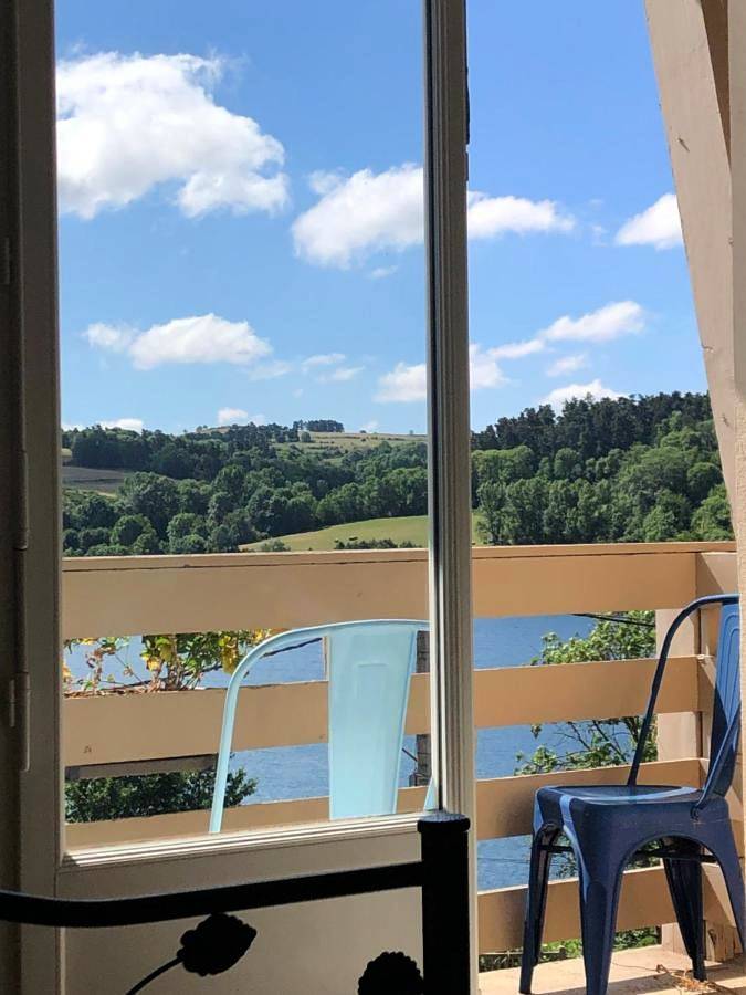 Hôtel pour 2 personnes, avec vue sur le lac ainsi que terrasse et vue