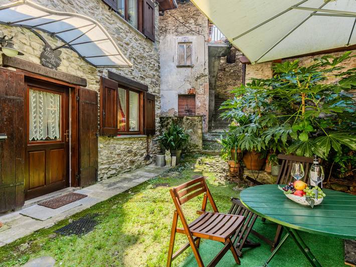 Ferienwohnung für 2 Personen, mit Garten in Domaso - 2