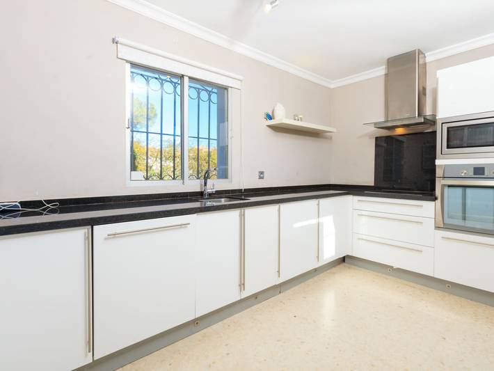 Casa rural para 6 personas, con balcón en Estepona - 4