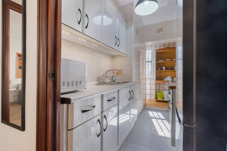 Entire apartment, Brigth Apartment 'Macarena' with Balcony, Wi-Fi and Air Conditioning in Central Seville, Sevilla