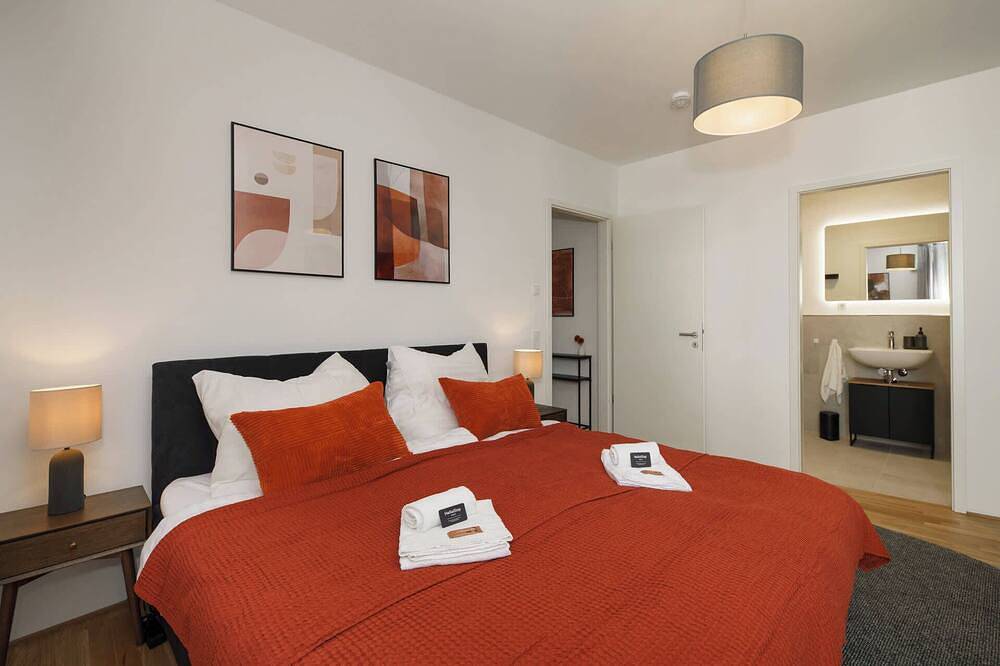 Ganze Wohnung, Luxuriöses 4-Zimmer-Apt im Boutique-Stil I Top-Lage I Familienfreundlich I Balkon I Küche I Netflix I Kostenloser Parkplatz I 105 m2 in Eltville, Eltville am Rhein
