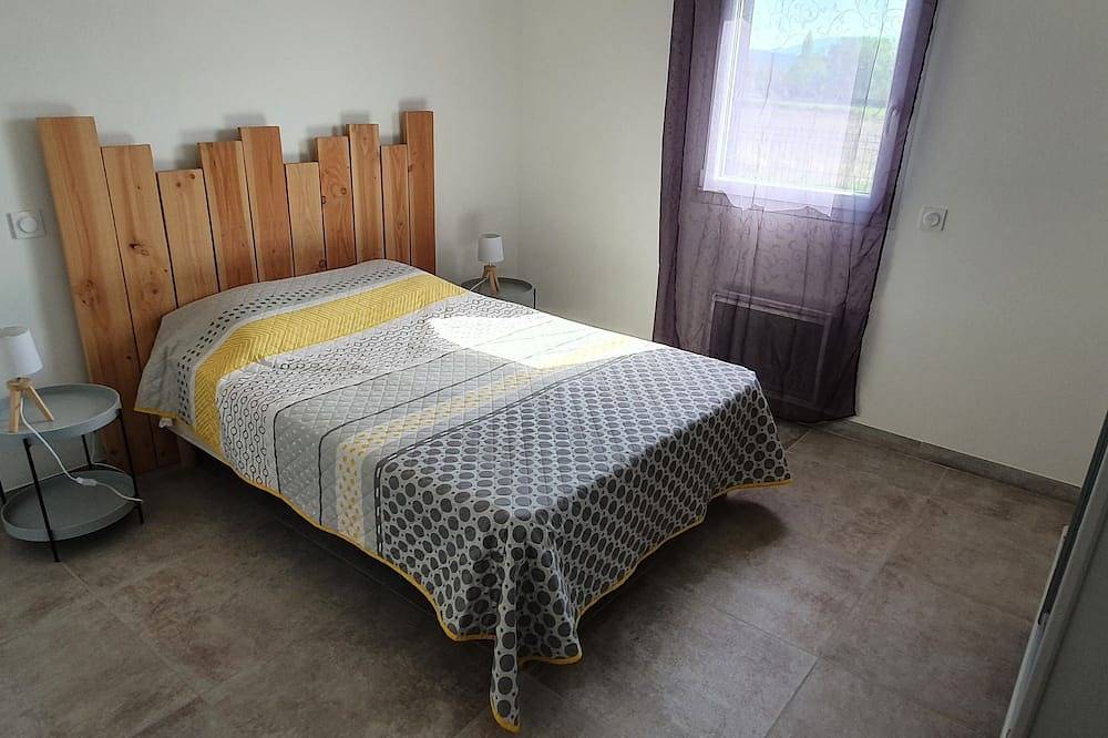 Beautiful new house for 4 people in Vallon-Pont-d'Arc, Ardèche