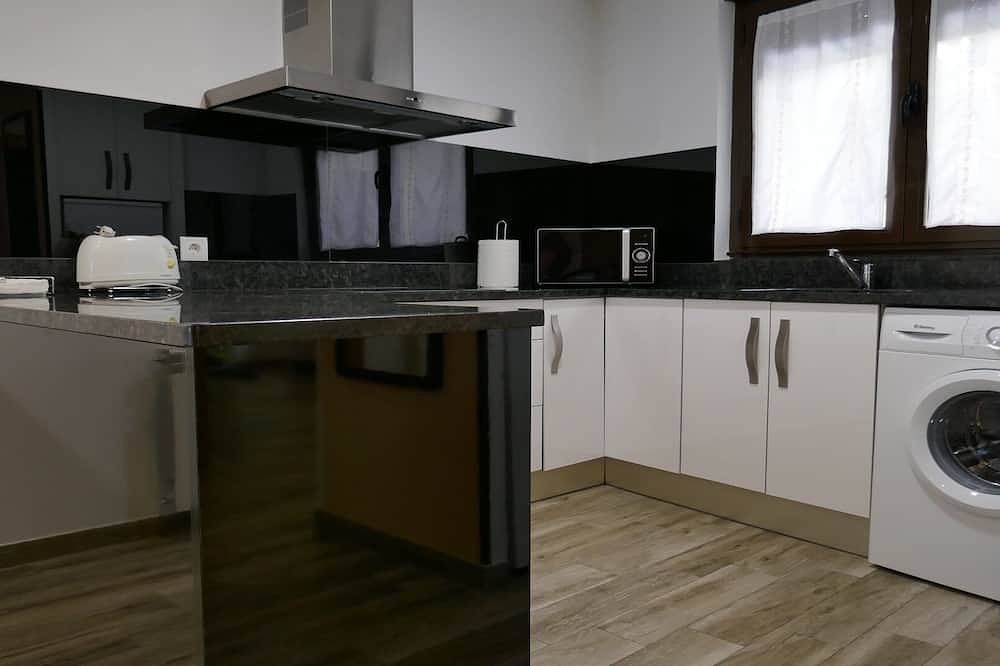 Entire apartment, La Muralla apartments in Zamora, Zamora Province