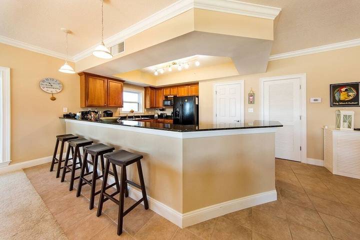 Vacation rental for 8 people, with pool and hot tub as well as balcony in Mexico Beach (FL)