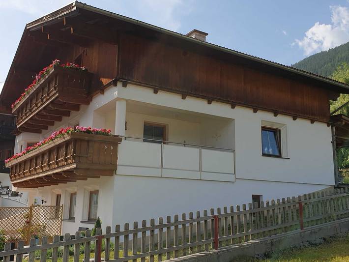 Ganze Ferienwohnung, Haus Anna - Ein Haus mit Herz - Ferienwohnung Edelweiss im Haus Anna. in Kaunergrat, Fließ