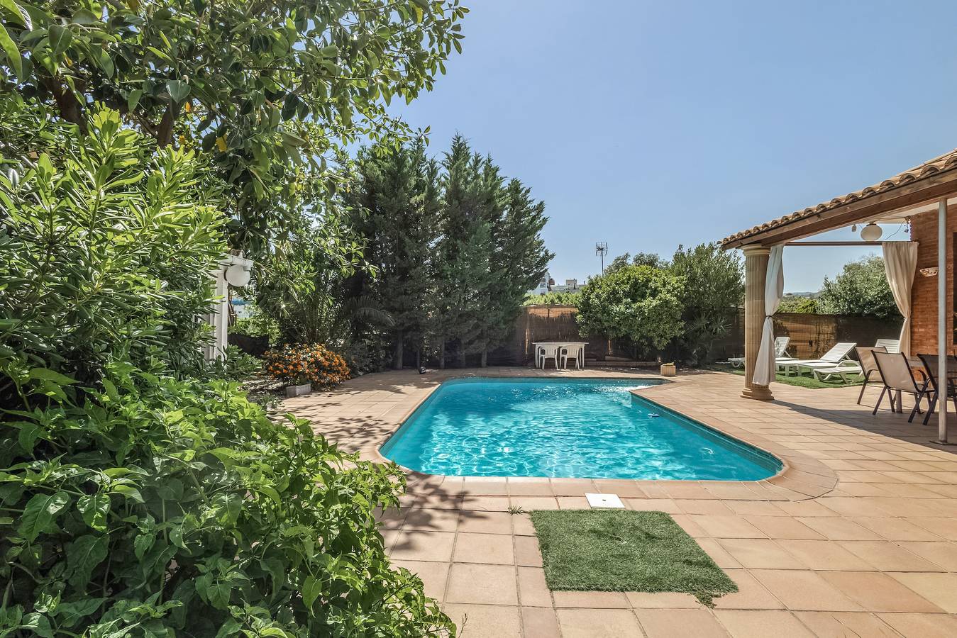 Villa 'Masnou' con vistas al mar, Wi-Fi y aire acondicionado in El Masnou, Costa del Maresme