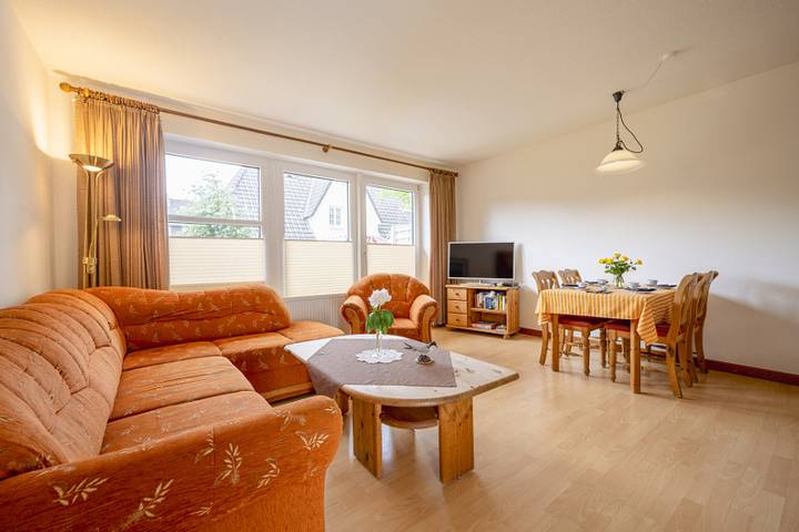 Ferienwohnung für 2 Personen, mit Balkon/Terrasse und Terrasse sowie Garten in Norddorf - 3