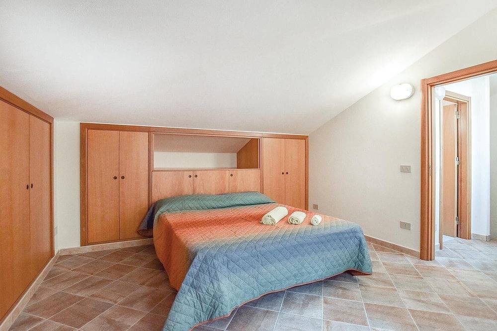 Apartamento entero, Precioso apartamento de 1 dormitorio en San Nicola L'Arena. in Trabia, Provincia de Palermo