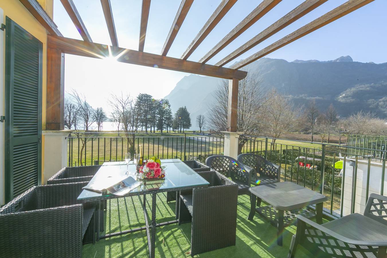 Ganze Wohnung, Ferienwohnung für 5 Personen mit Terrasse in Porlezza, Gemeinde Porlezza