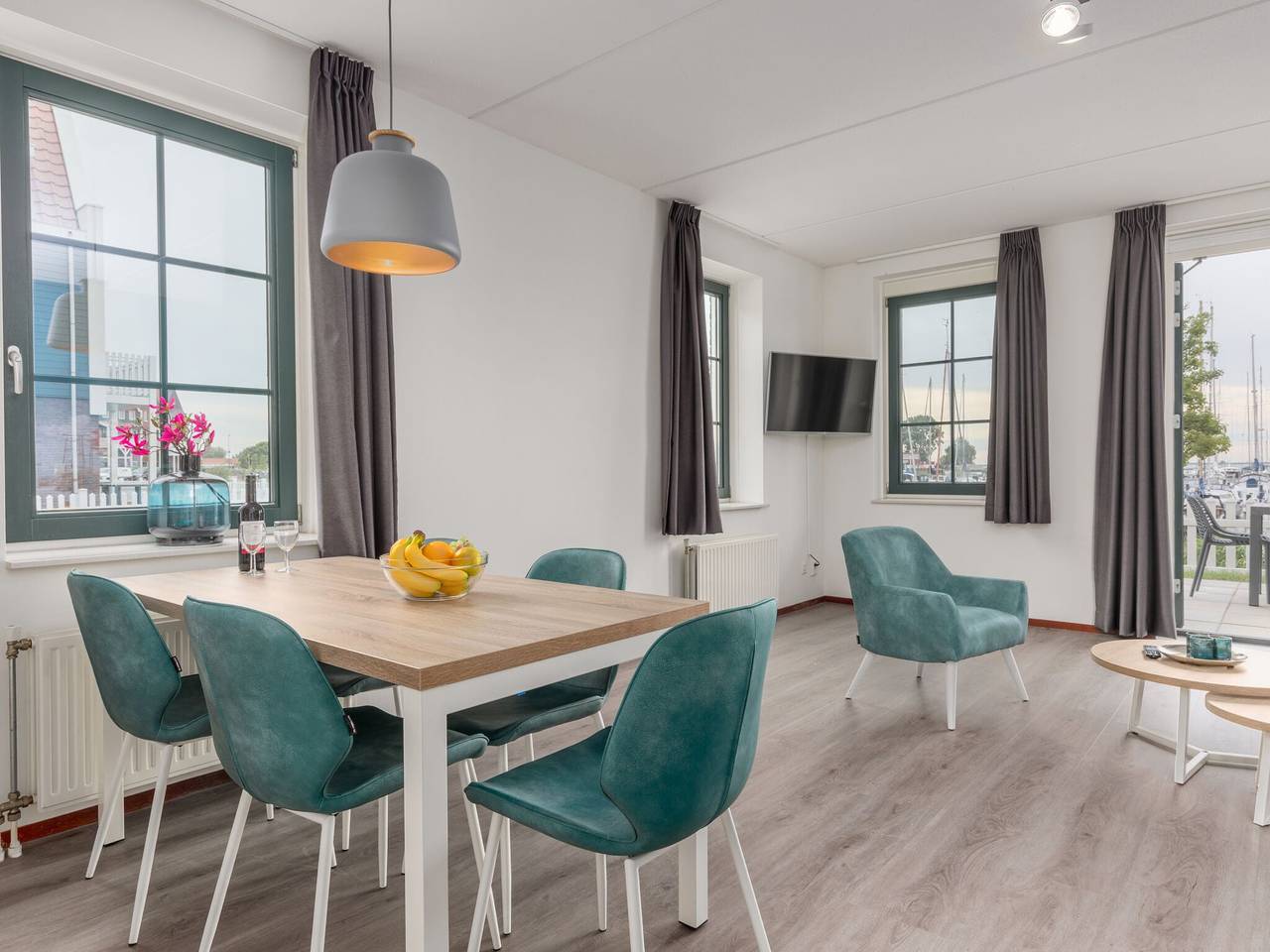 Geheel appartement, Huisdiervriendelijke tuinvakantie in Volendam, Markermeer