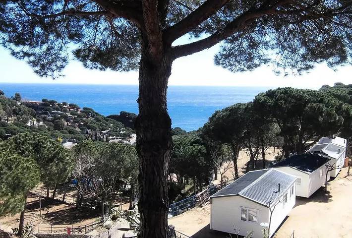 Mobil-home | Comfort | 3 Hab. | 6 pers. | Terraza simple | A/C in Platja de la Cabra (Calella), Calella