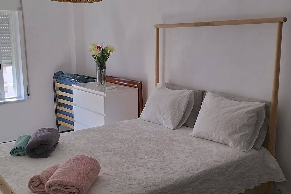 Ganze Wohnung, House Ptours in Corroios, Halbinsel von Setúbal