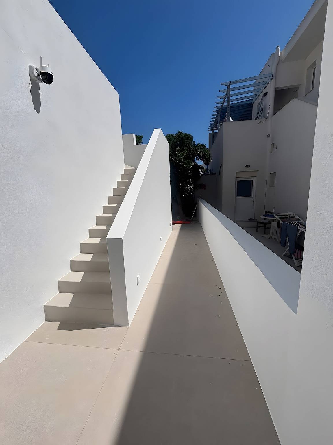 Casa 'Bluewaves Sunstone Terrace House' con jardín privado, balcón y Wi-Fi in Antiparos