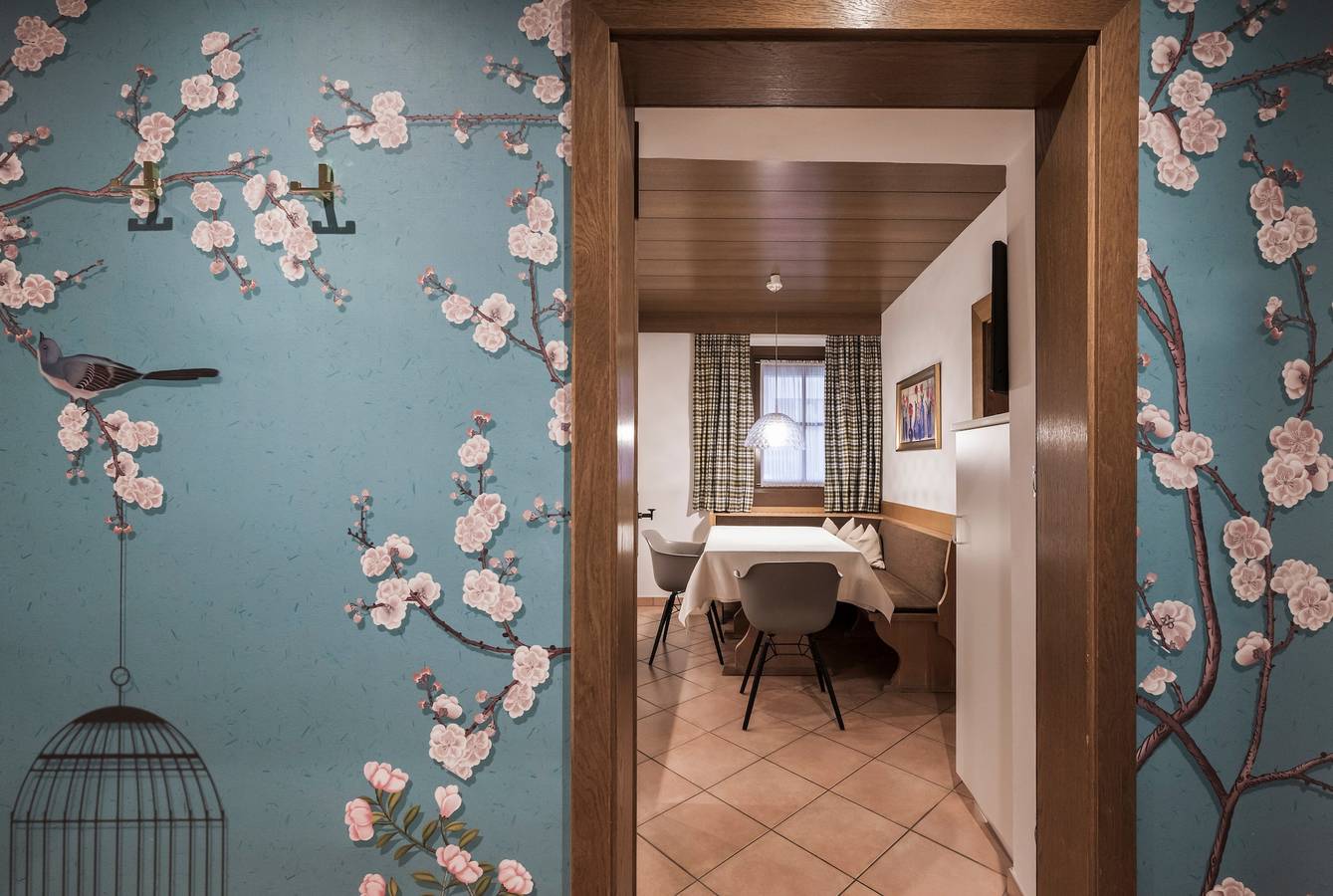 Ganze Wohnung, "Villa Stella Apartment N52" nahe den Skiliften. Wlan, Terrasse und Garten in St. Ulrich in Gröden, Dolomiti Superski
