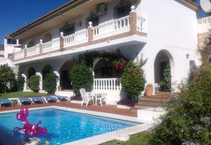 Villa for 10 people, with Balcony and Garden in Benalmádena