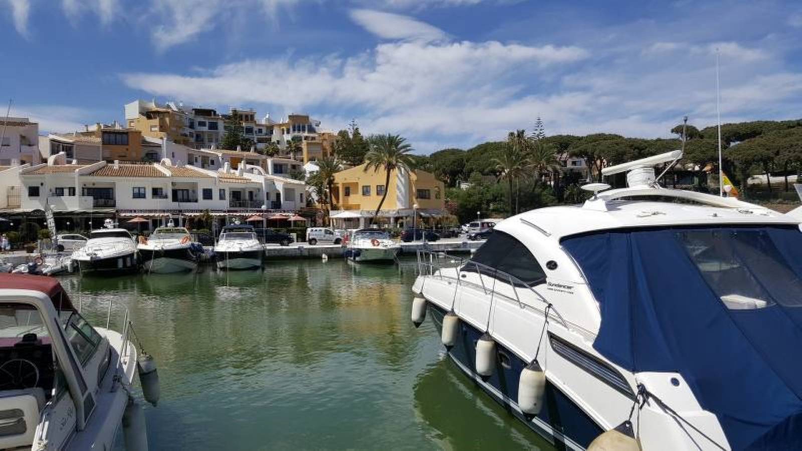 Geheel appartement, Cabopino in Playa Cabopino, Marbella