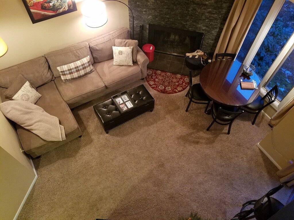 Ganze Wohnung, Wintergreen Haustierfreundliche Wohnung w / Wifi, Bettwäsche; Gehen Sie zum Mountain Inn, Restaurants in Wintergreen, Nelson County