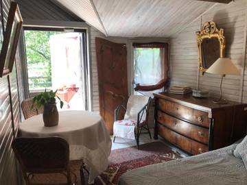 Cottage pour 2 personnes, avec terrasse ainsi que vue et jardin à Rougé