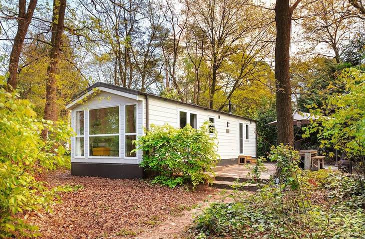 Ferienhaus für 4 Personen, mit Terrasse und Garten sowie Kinderpool und Pool