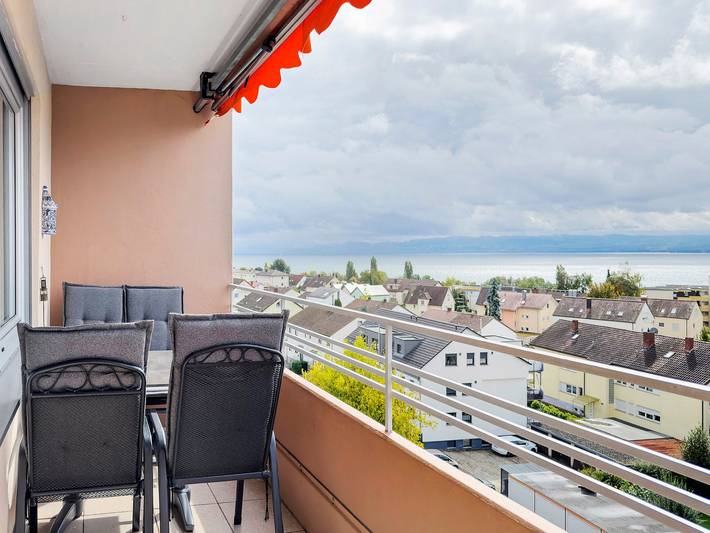 Ferienwohnung für 4 Personen, mit Balkon und Seeblick