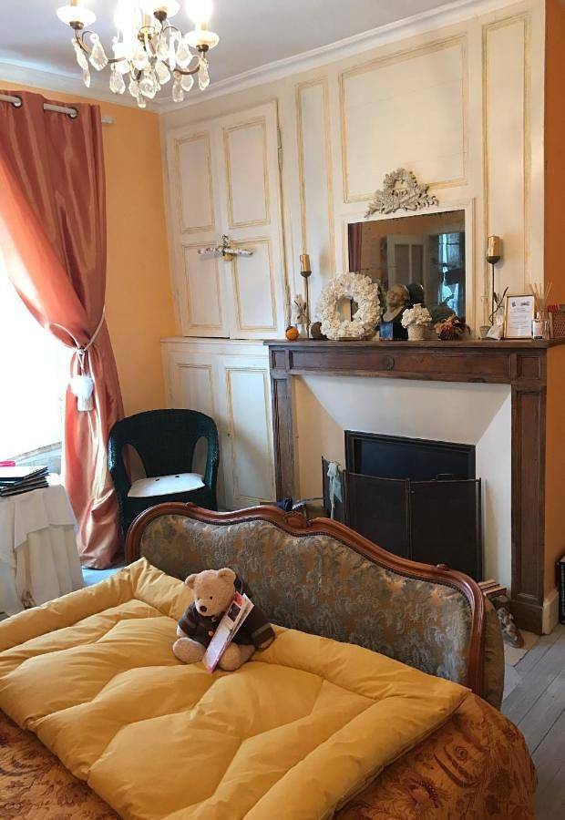 Maison Marthe B & B in Saint-Sauveur-en-Puisaye, Région d'Auxerre