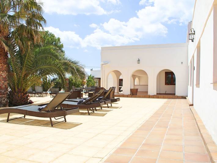 Casa rural para 26 personas, con Balcón y Terraza además de Jardín y Piscina en Biar - 4