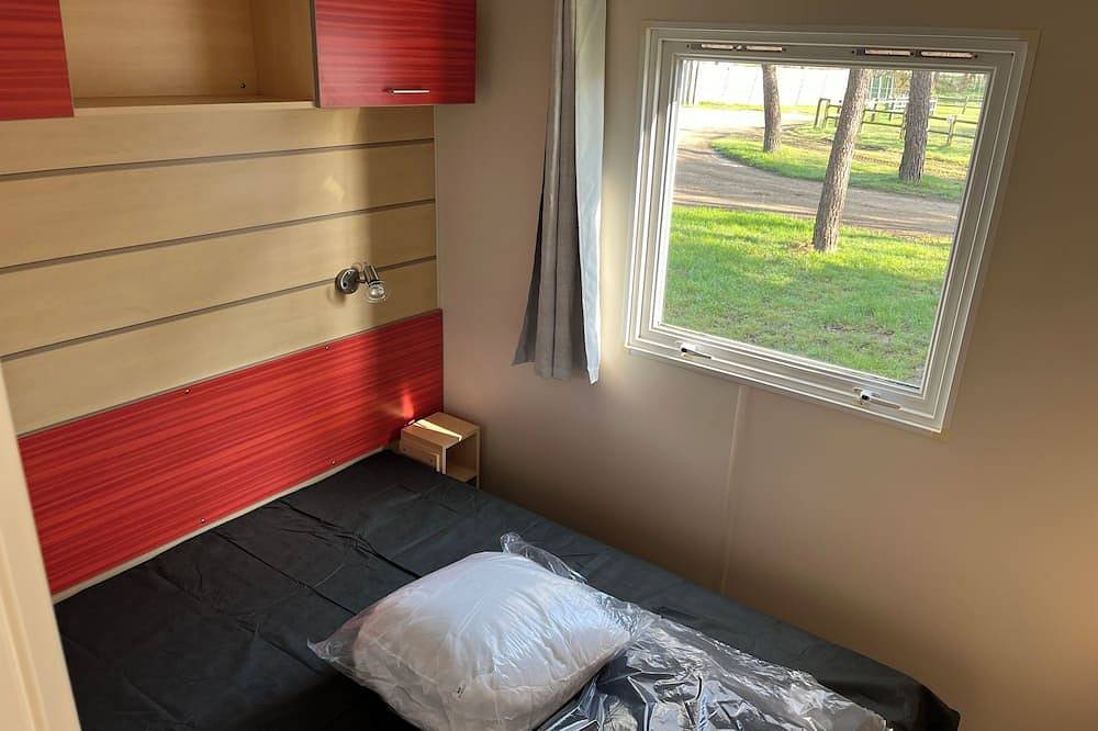 Super Mercure 5 Personne in La Boissière-de-Montaigu, Vallée de la Loire