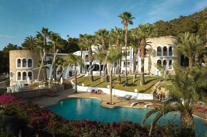 Villa für 16 Personen, mit Garten und Pool - 1