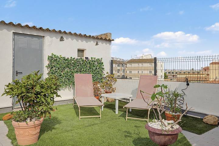 Appartement entier, Appartement 'Lo Raco Del Delta' avec terrasse privée, Wi-Fi et climatisation in Sant Jaume d'Enveja, Delta de l'Ebre