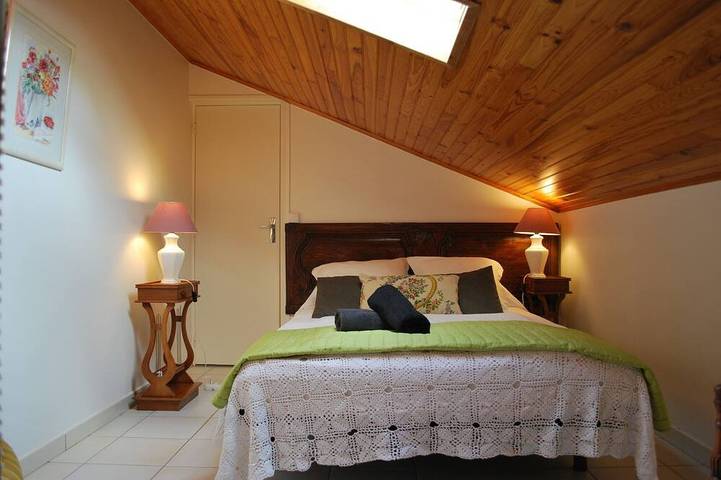 Location de vacances pour 8 personnes, avec jardin à Osséja - 2