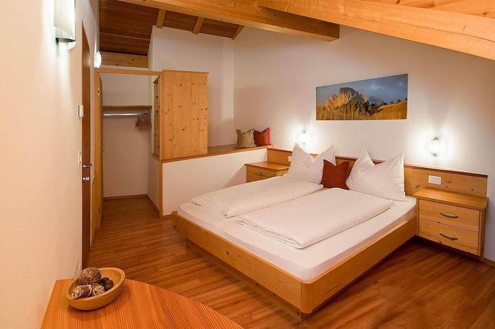 Ganze Wohnung, Apartment Montaniola Resciesa - Helle Ferienwohnung in traumhafter Lage in St. Ulrich in Gröden, Dolomiti Superski
