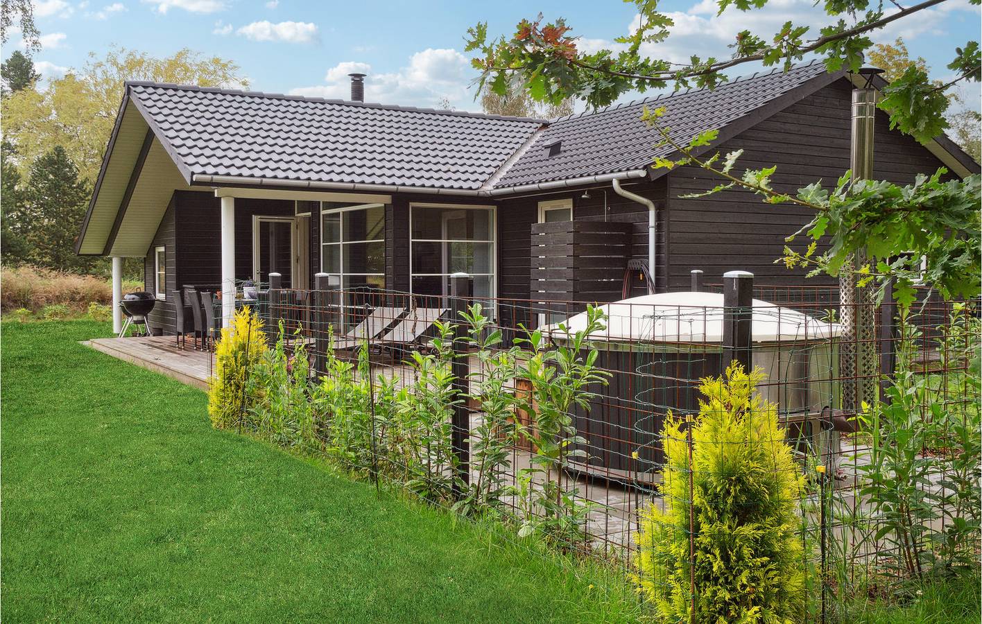 Ferienhaus für 8 Personen mit Terrasse in Hyldtofte Østersøbad, Rødby