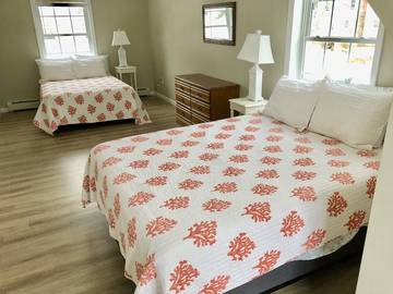 Vacation House for 11 Guests in York (Maine), Maine, Picture 4