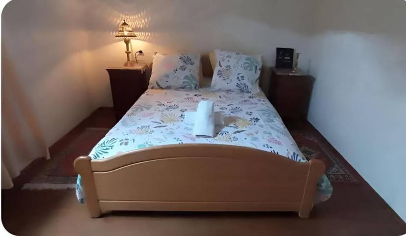 Gîte pour 5 personnes, avec vue ainsi que terrasse et jardin à Vialas - 2