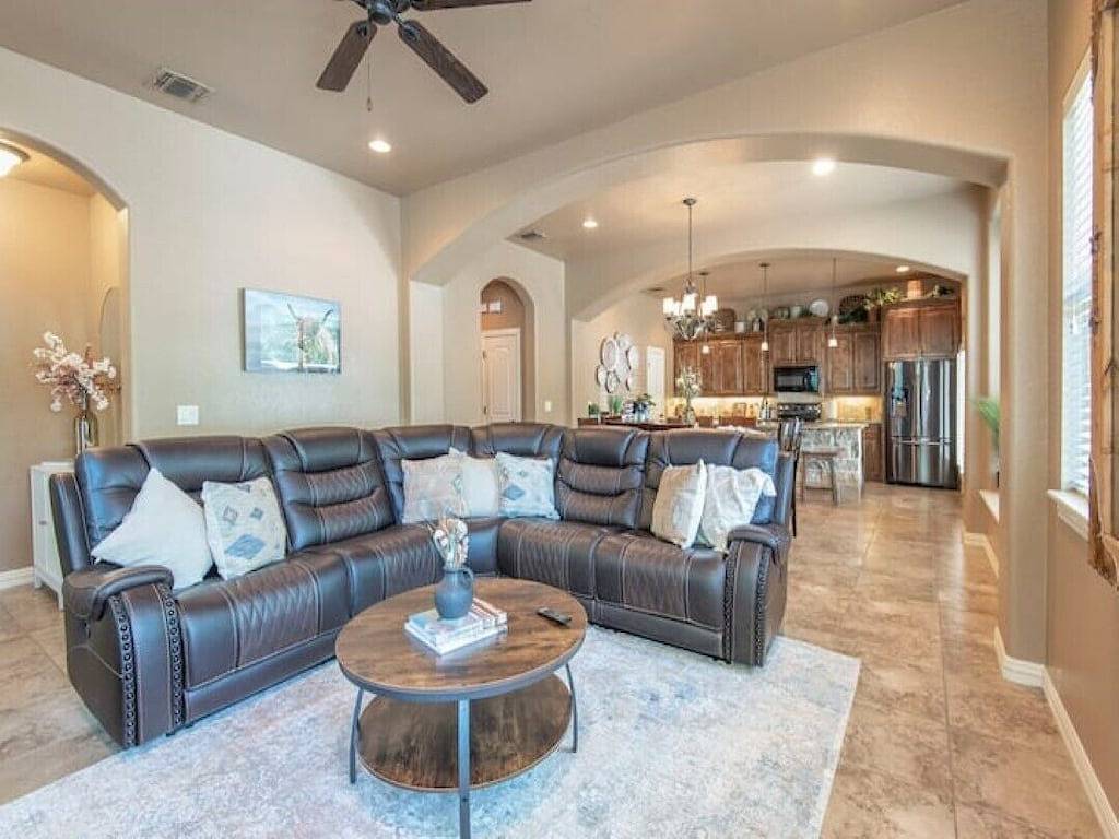 The First Place- Gorgeous 3/2 walk to Square/Twu in Denton, Denton County