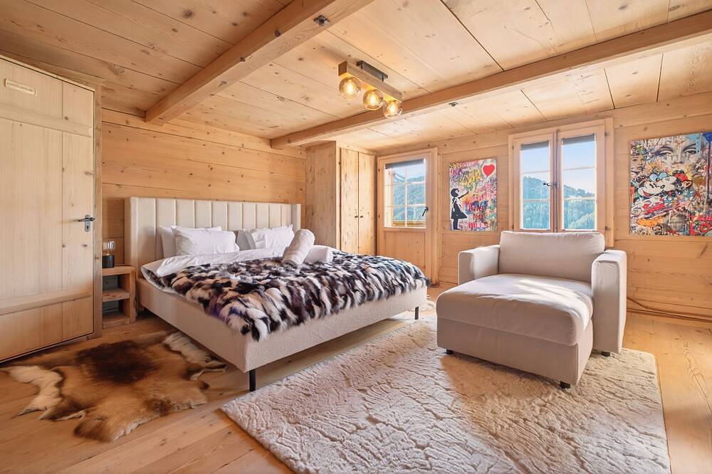 Luxury Swiss Heidi Mountain Chalet near to Gstaad in Gstaad, Saanen