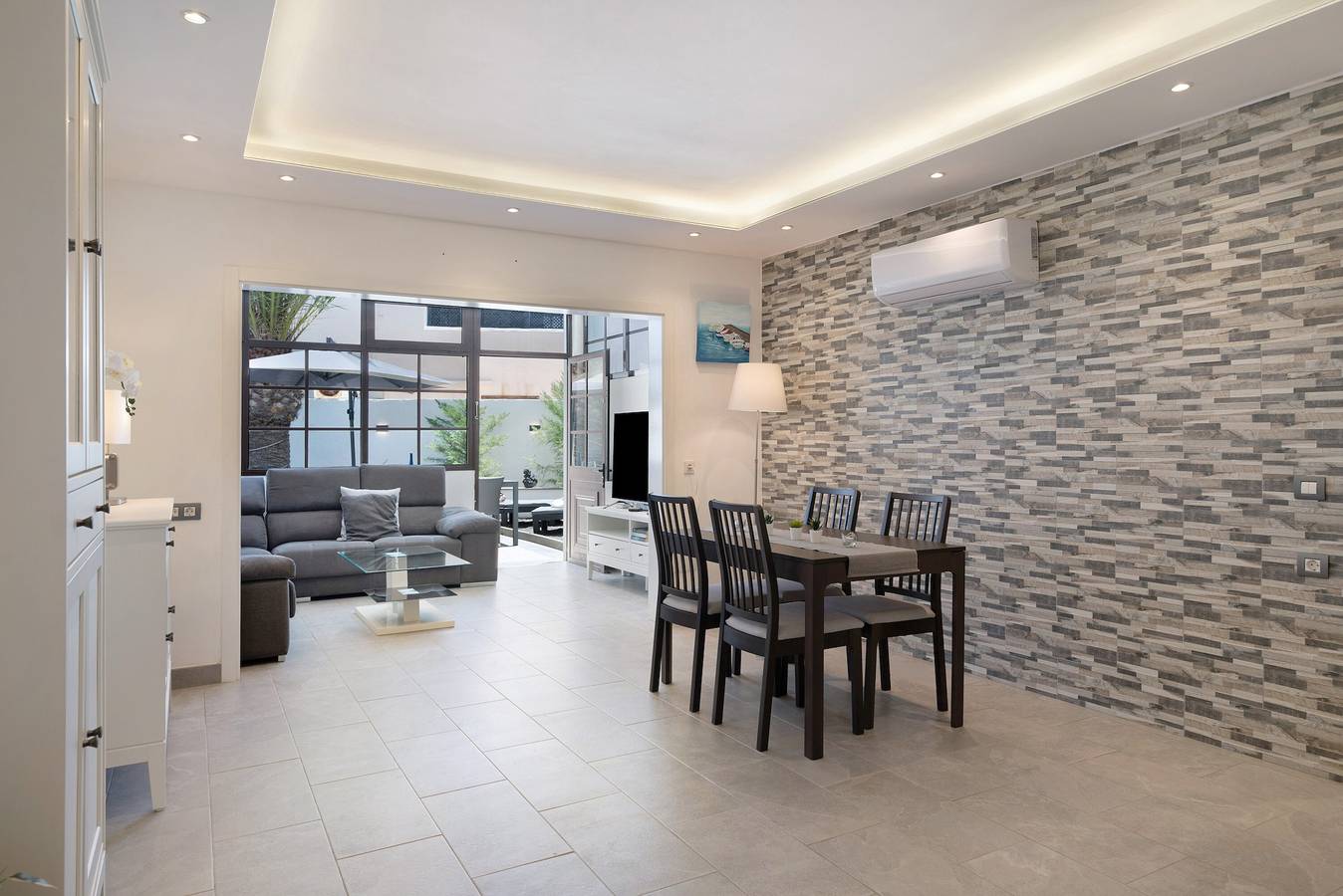 Appartement entier, Appartement 'Tranquilidad 300m To Beach' avec terrasse privée, jardin partagé et Wi-Fi in Puerto del Carmen, Tías