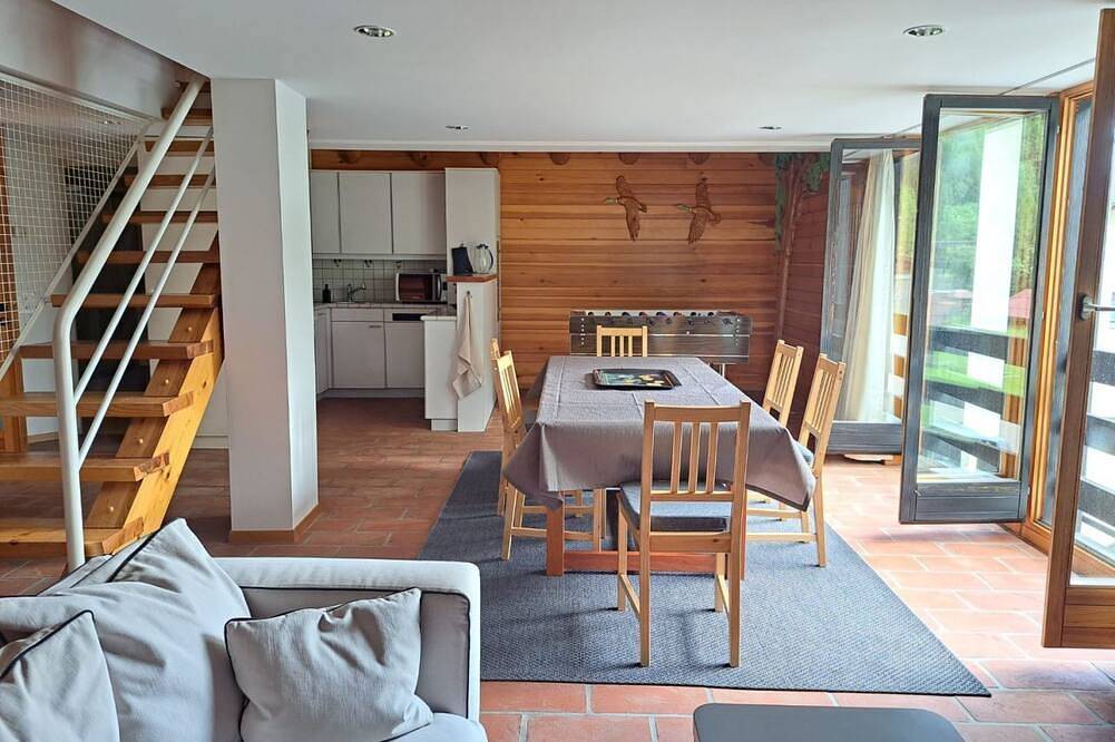 Ganze Wohnung, Charakteristisches Holzhaus (Maison Dalpe) in Dalpe, Tessiner Alpen
