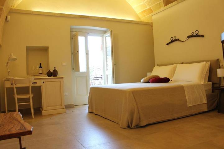 Location de vacances pour 2 personnes, avec piscine et jardin ainsi que terrasse et vue à Copertino - 2