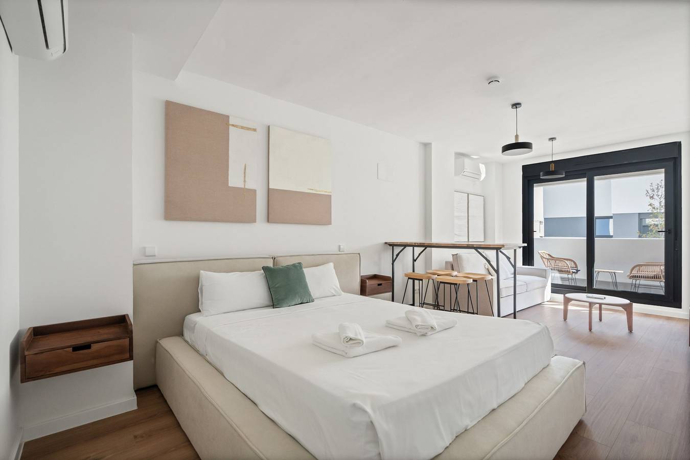 Ganze Wohnung, Apartamento business con garaje y piscina de alquiler temporal in San Sebastián de los Reyes, Madrid Province