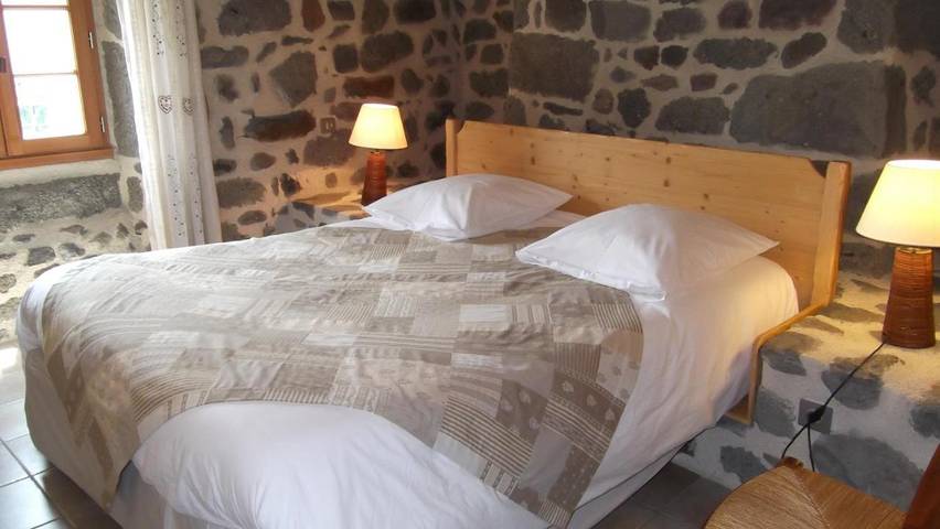 Gîte pour 4 personnes, avec jardin à Blanzac - 3