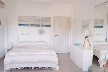 Villa for 5 Guests in Mondello Beach, Mondello, Picture 4