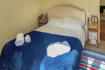 Log Cabin for 13 People in Mullion, Cornwall, Photo 3