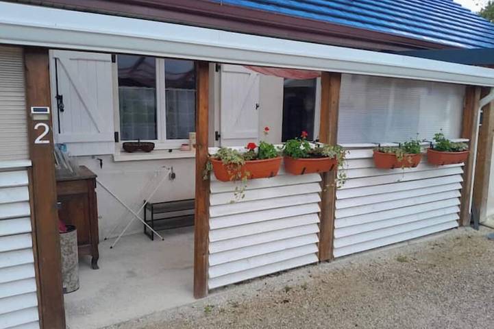Gîte pour 2 personnes, avec Terrasse et Jardin dans Tréclun